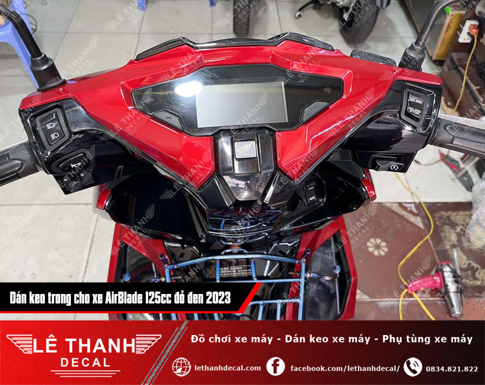 Dán keo trong cho xe AirBlade 125cc đỏ đen 2023